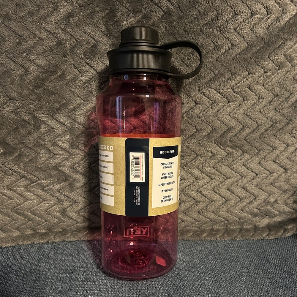 NWT Yeti Yonder 1.5 L / 50 oz Bottle, Power Pink - Picture 2 of 3